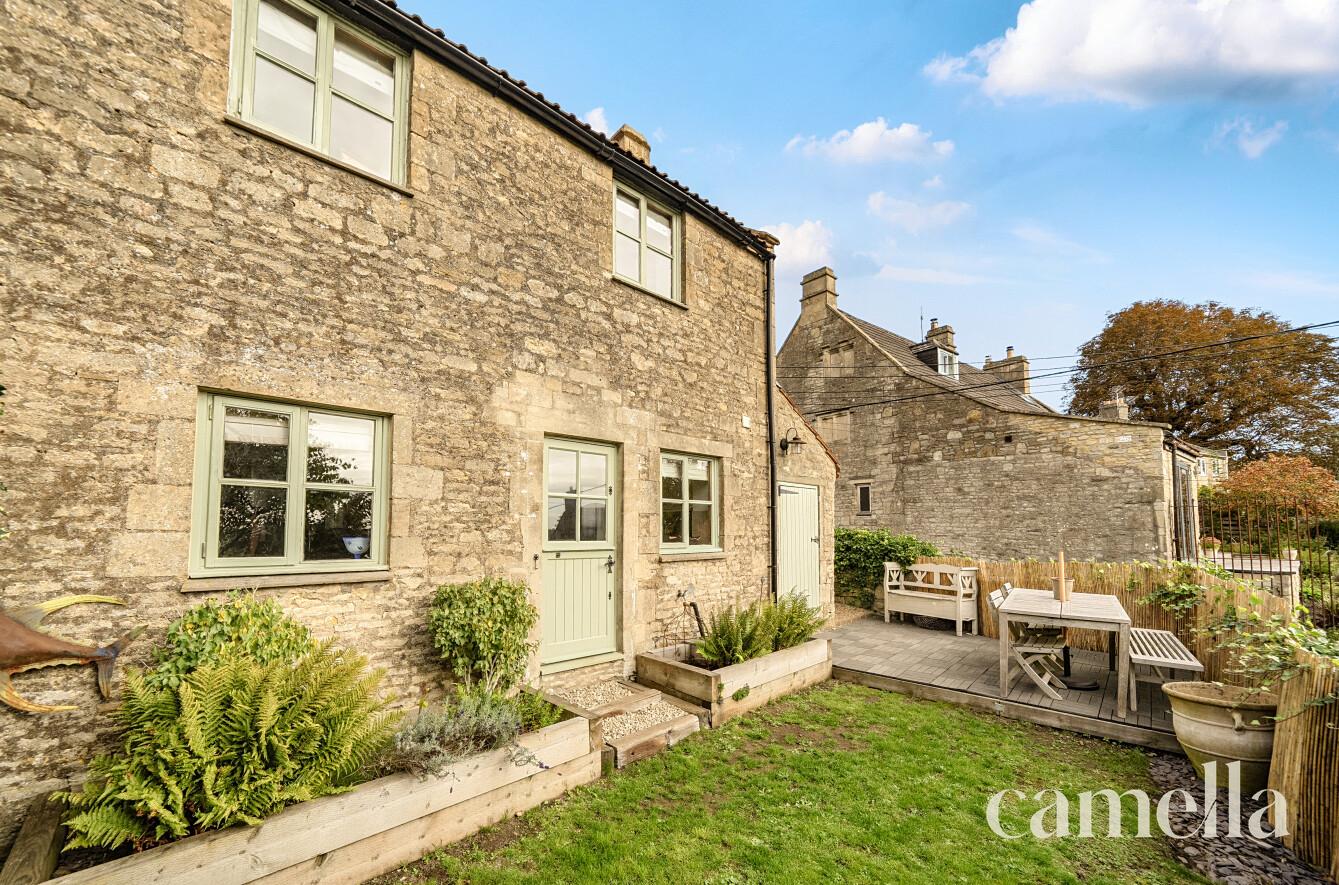 Tutton Hill, SN14