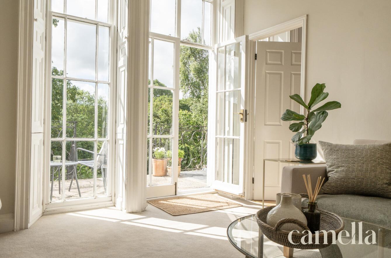 Kensington Place, BA1